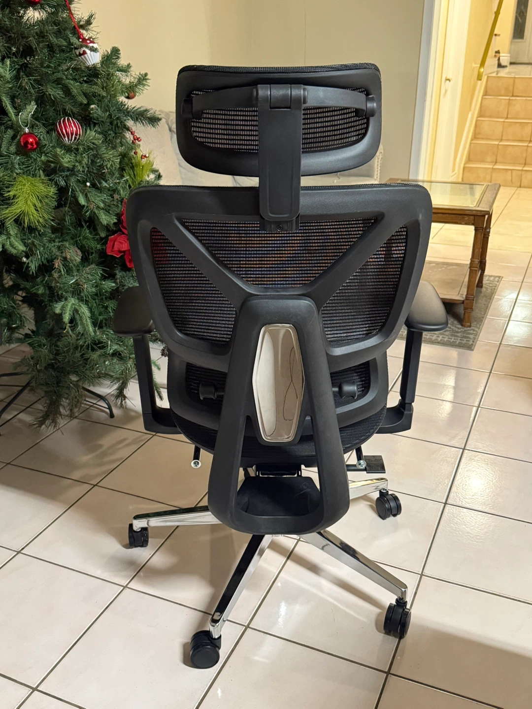 Black Mesh Ergonomic Office Chair with Footrest - photo 3