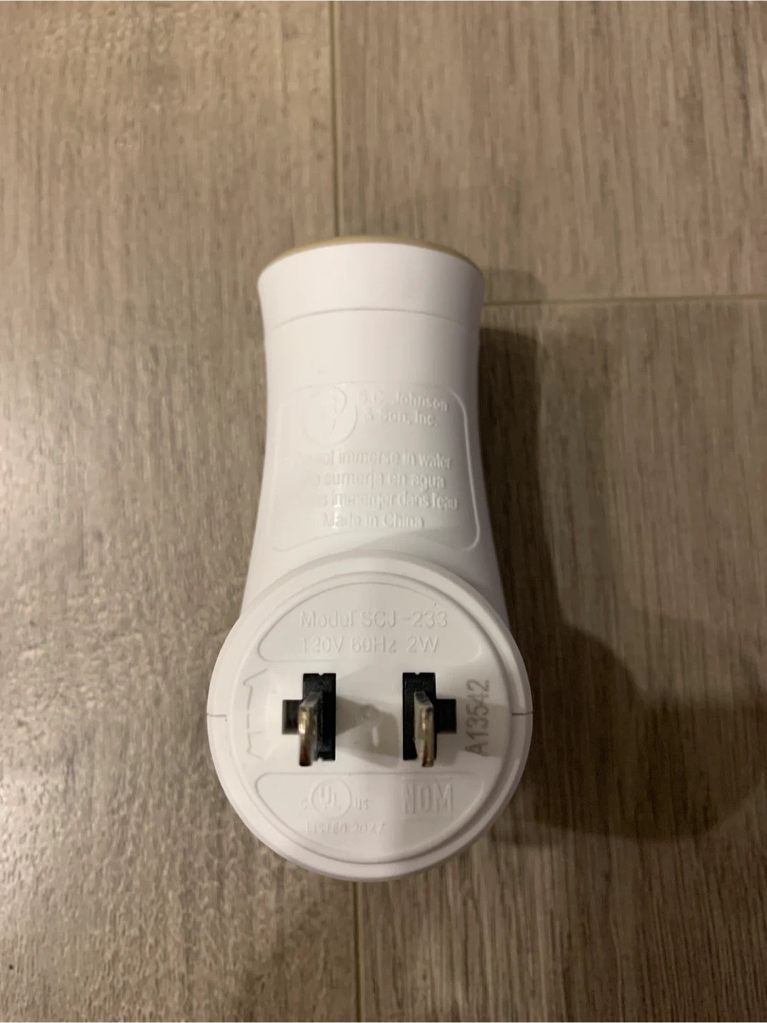 SC Johnson SCJ-233 Plug-in Air Freshener 🥕 Holder - photo 2