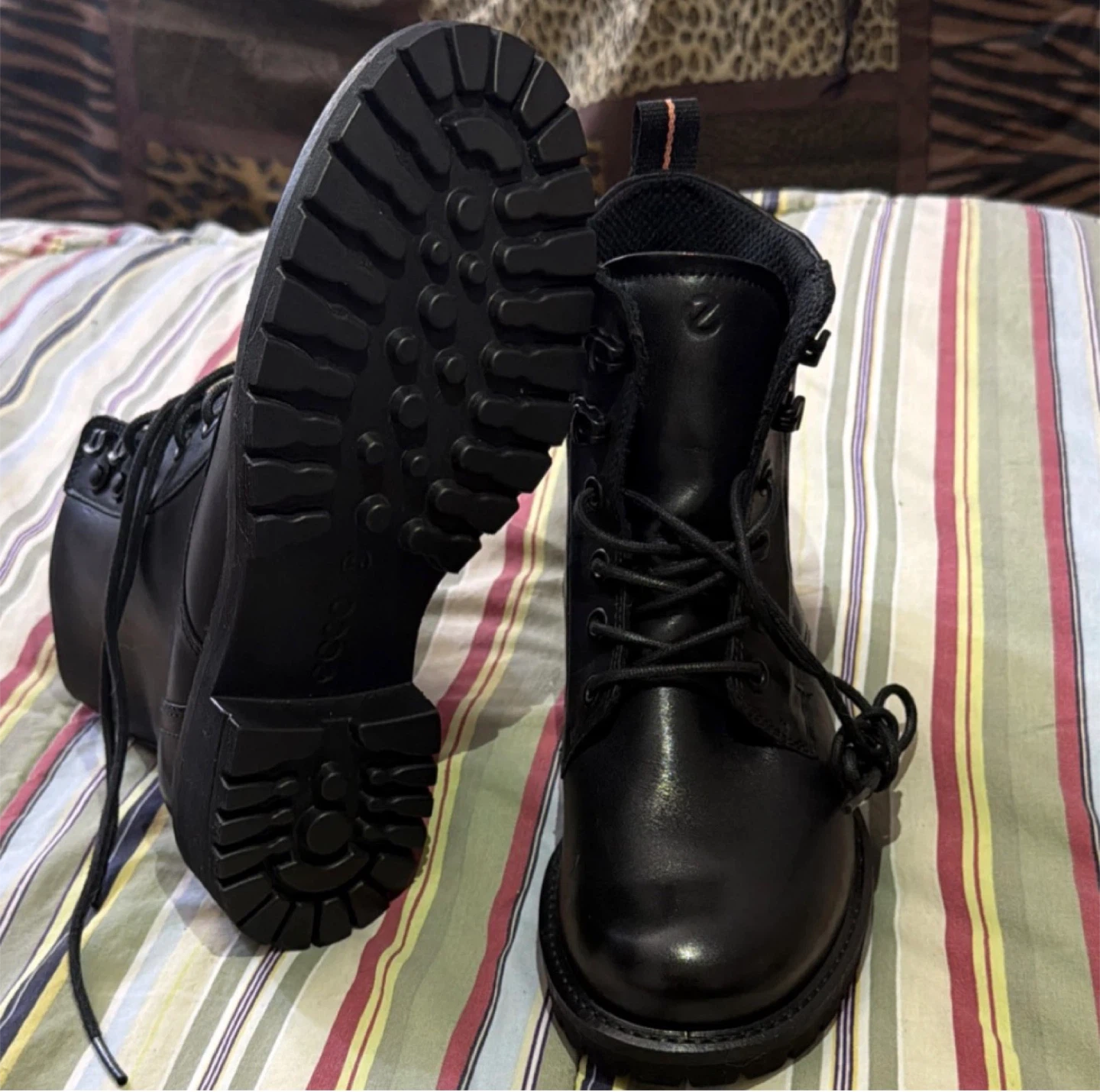 ECCO Black Leather Lace-up Boots - Size 37 EU - photo 2