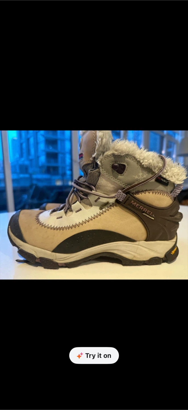 Merrell Women's Winter Boots 🥕