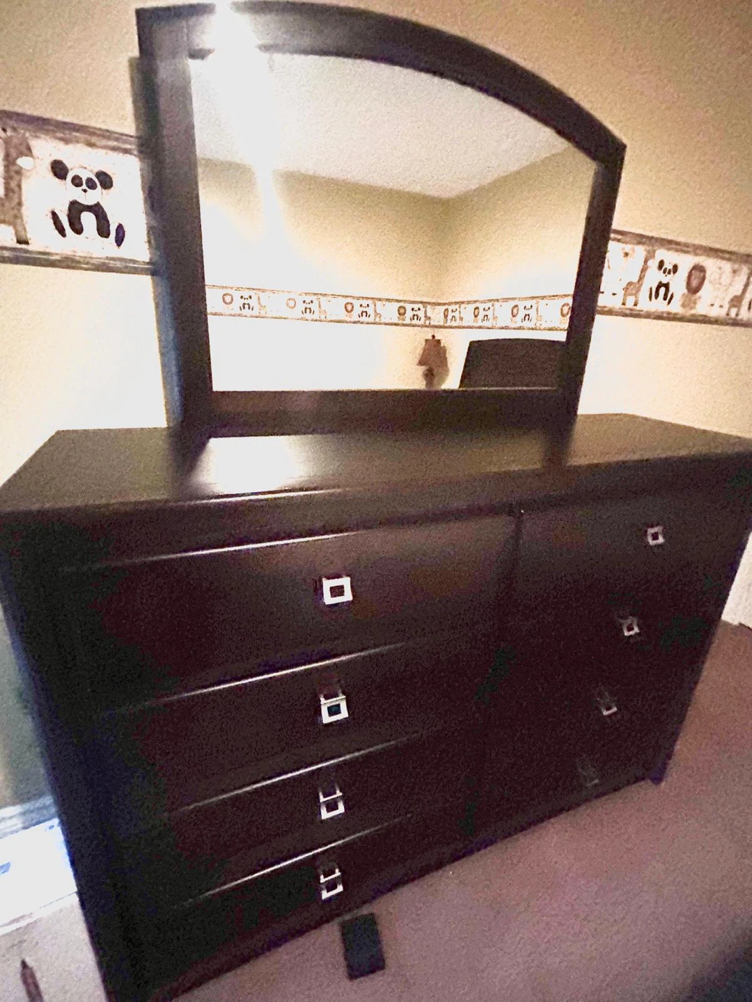 Brown Queen wooden bed, 1night stand & Dresser with Mirror - photo 2