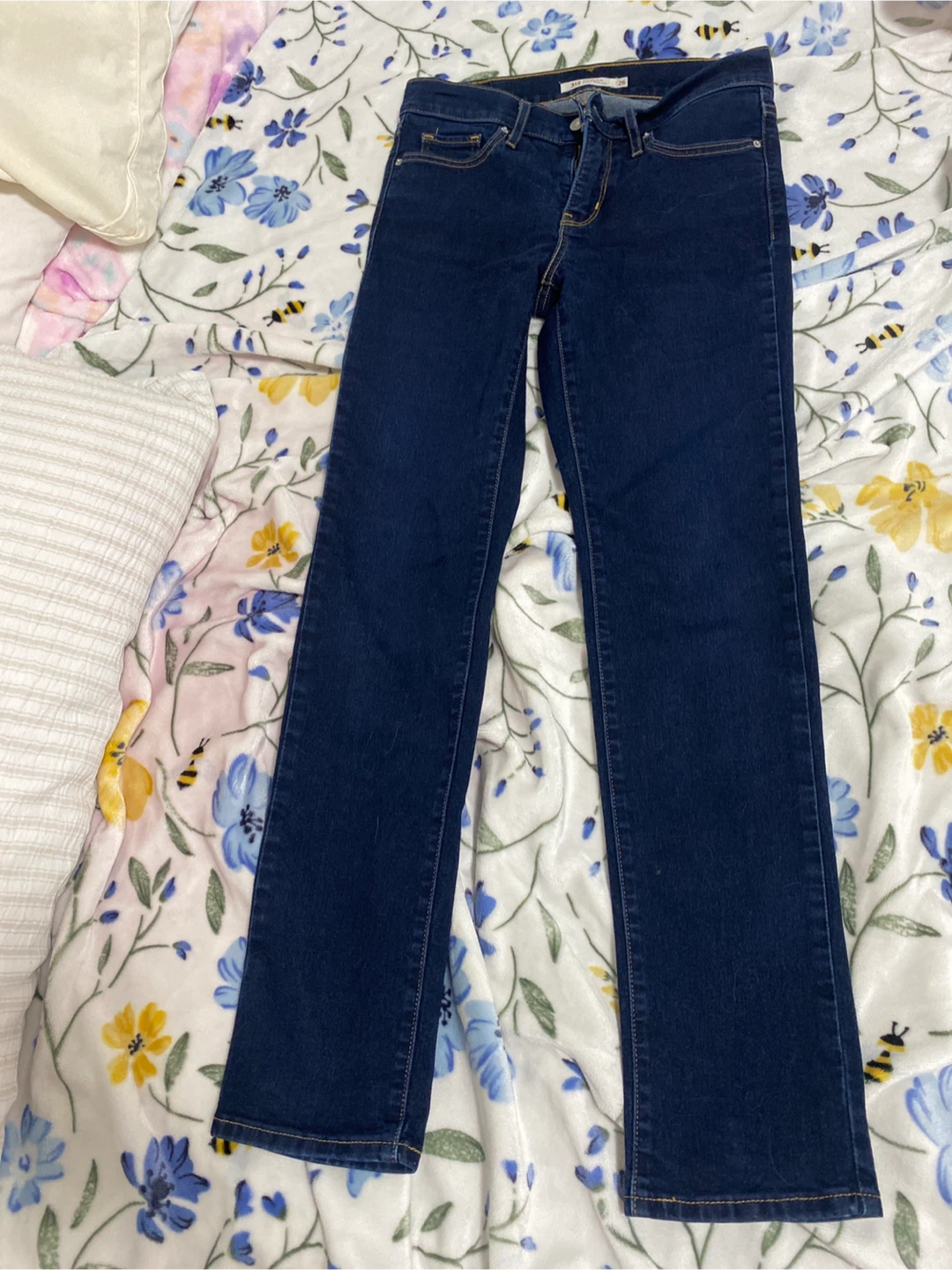 Levi's 312 Shaping Slim Jeans - Size 26 - photo 3