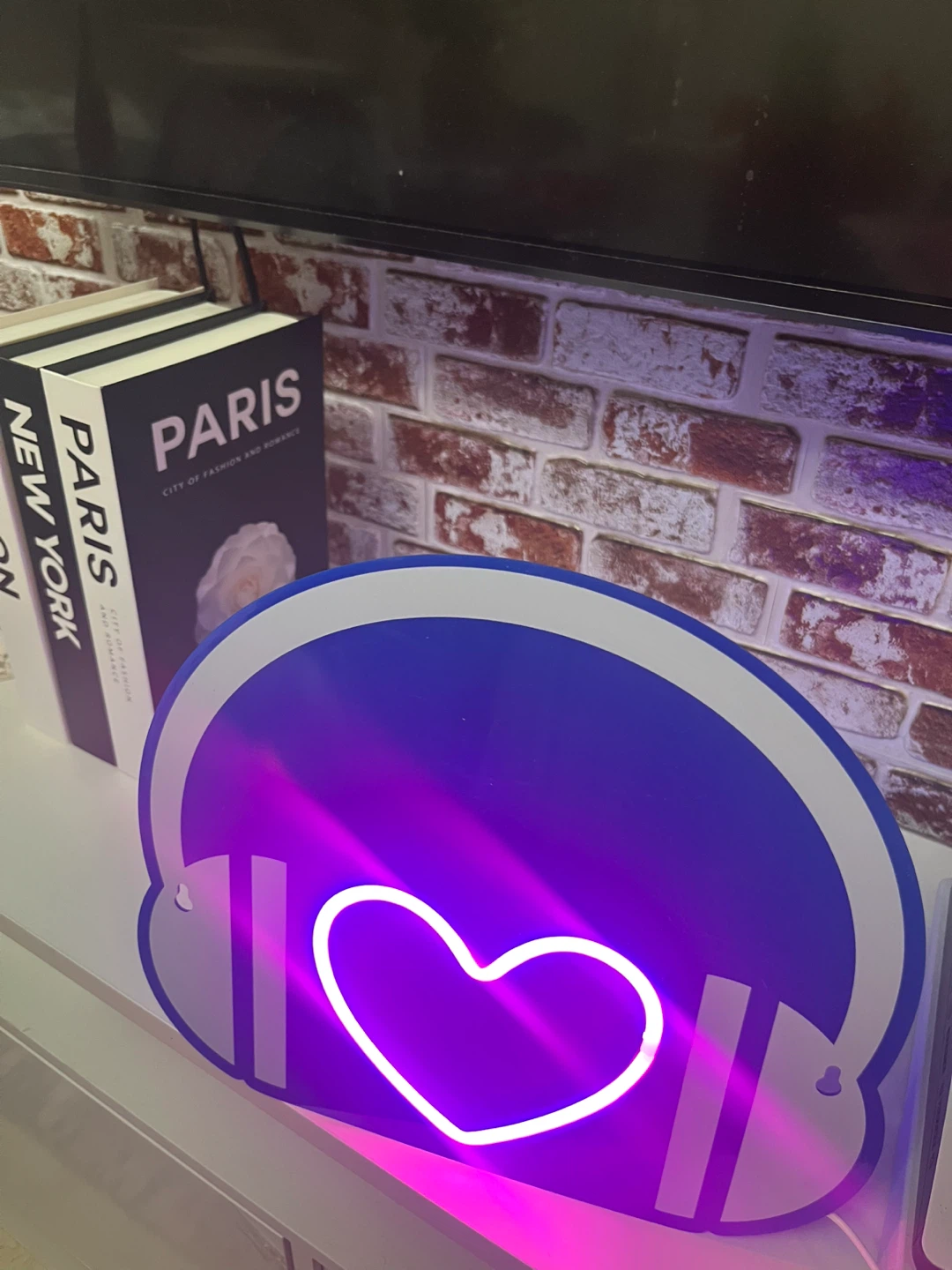 New in Box Headphones Neon Sign