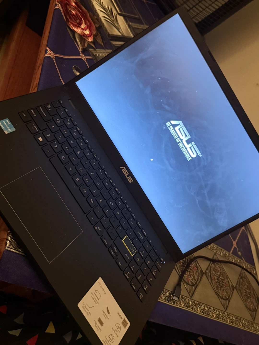 ASUS VivoBook Laptop E510KA