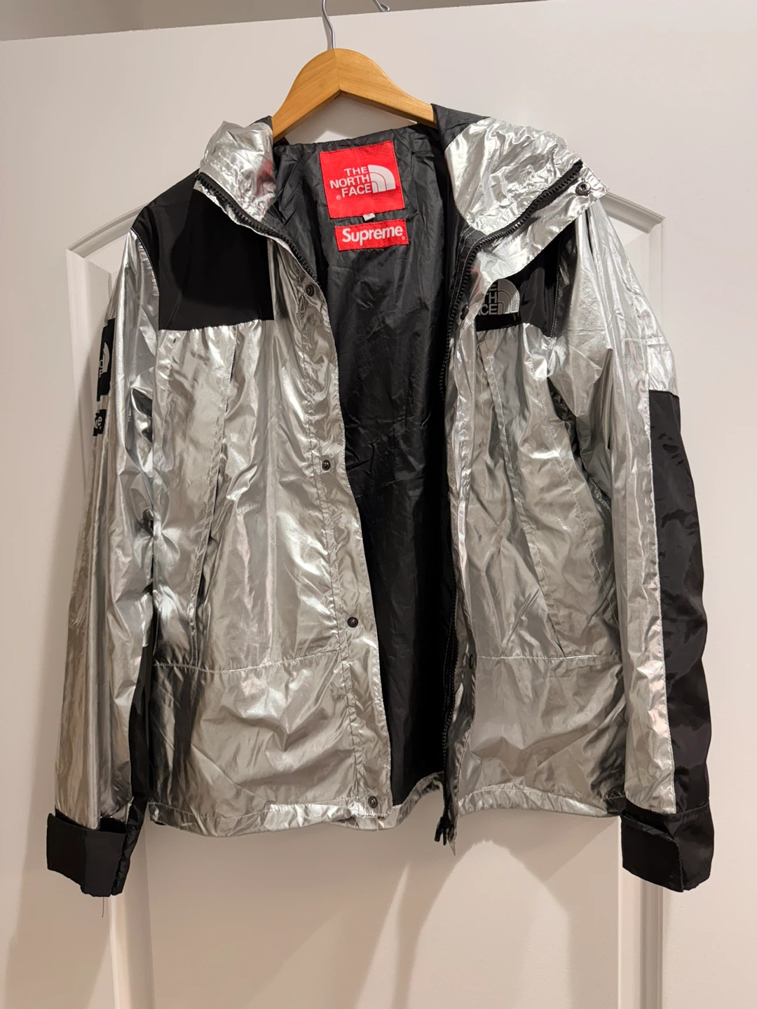 The North Face x Supreme Metallic Jacket - photo 2