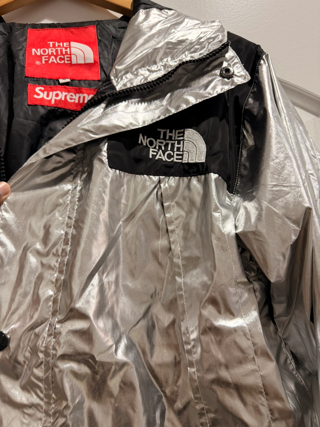 The North Face x Supreme Metallic Jacket - photo 3