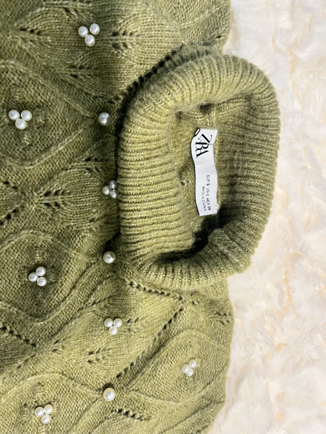 Zara Green Knit Sweater with Pearls - photo 3