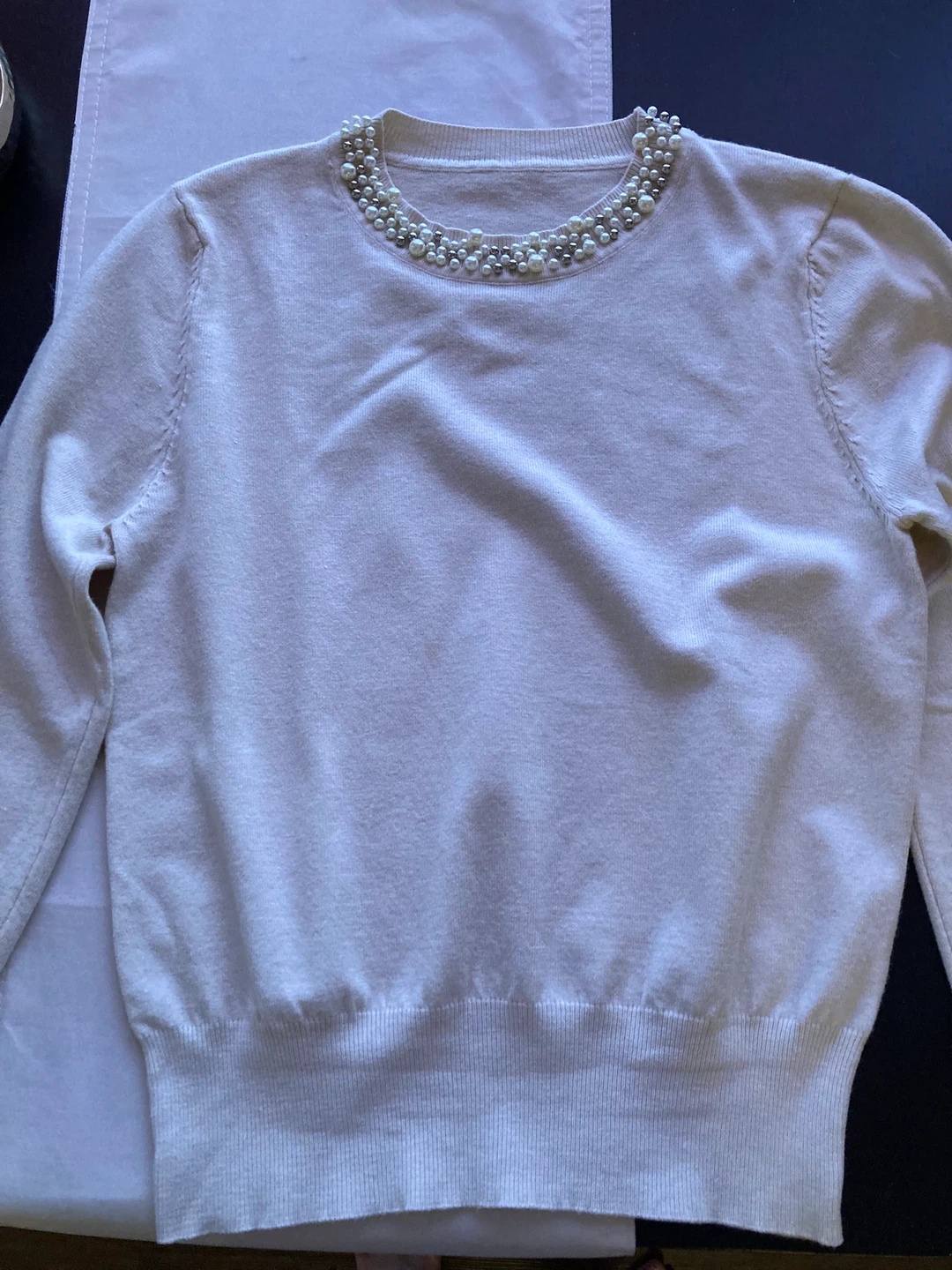 Cream sweater with stone embelishment - photo 2