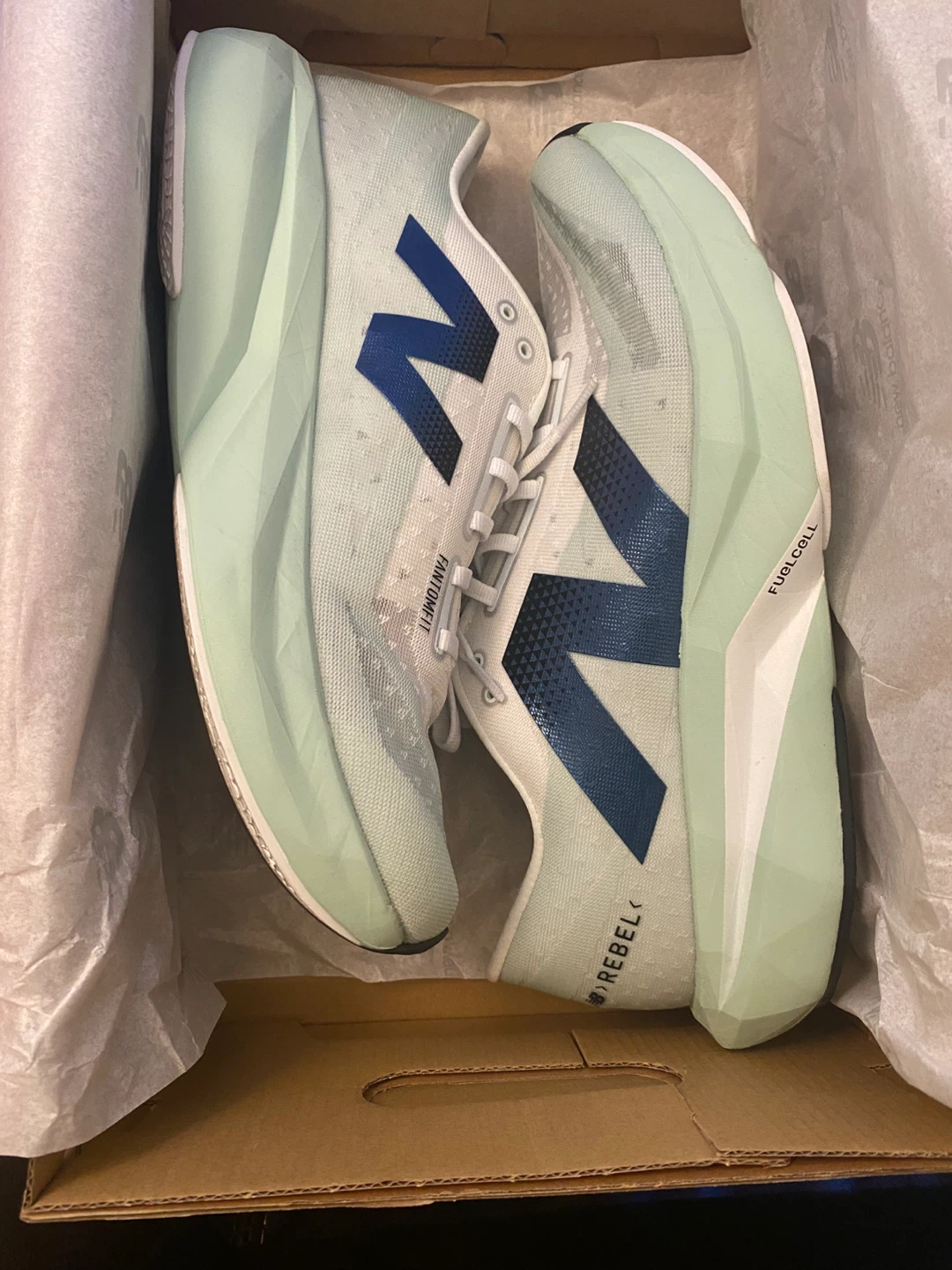 New Balance FuelCell Rebel v4 - Size 11