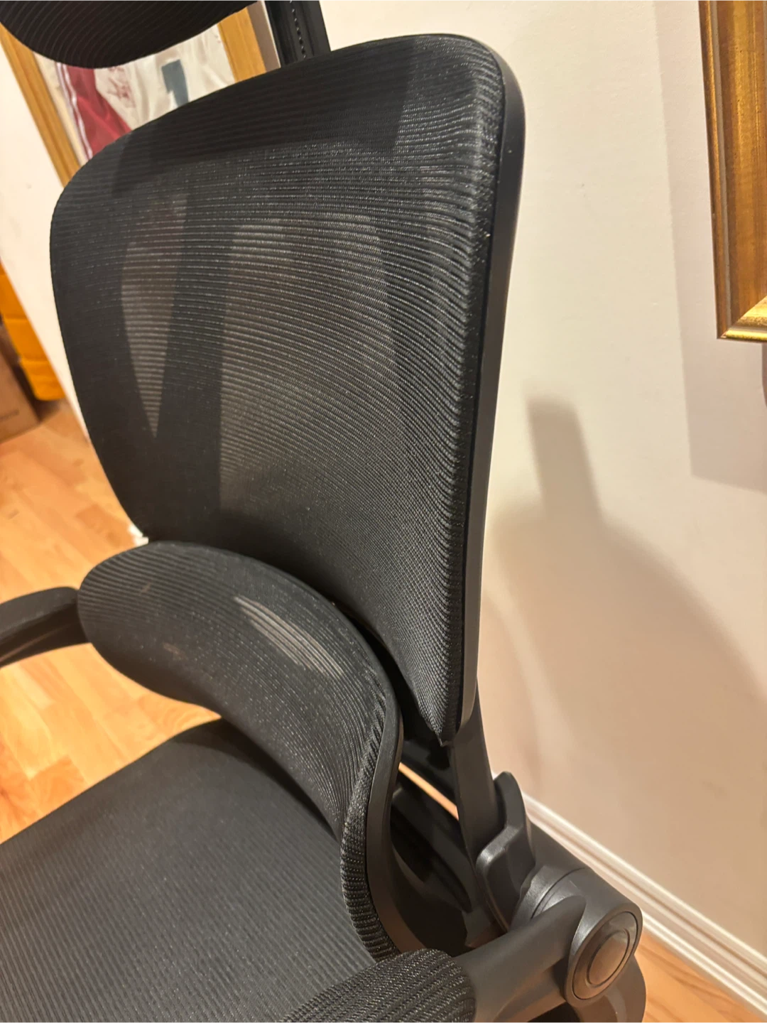 Black Mesh Ergonomic Office Chair with Adjustable Lumbar Support - photo 4
