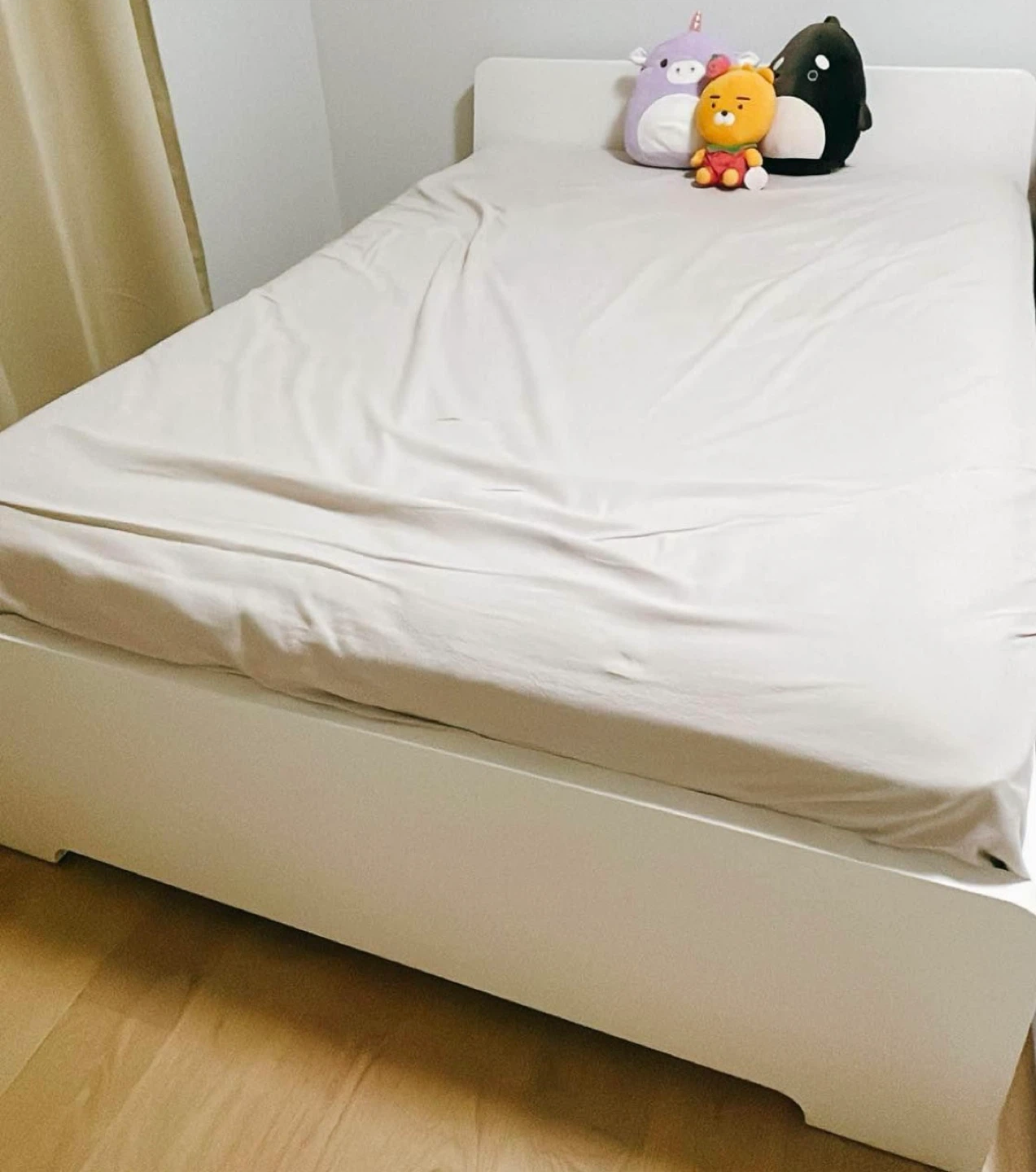 ikea double bed + mattress together - photo 2