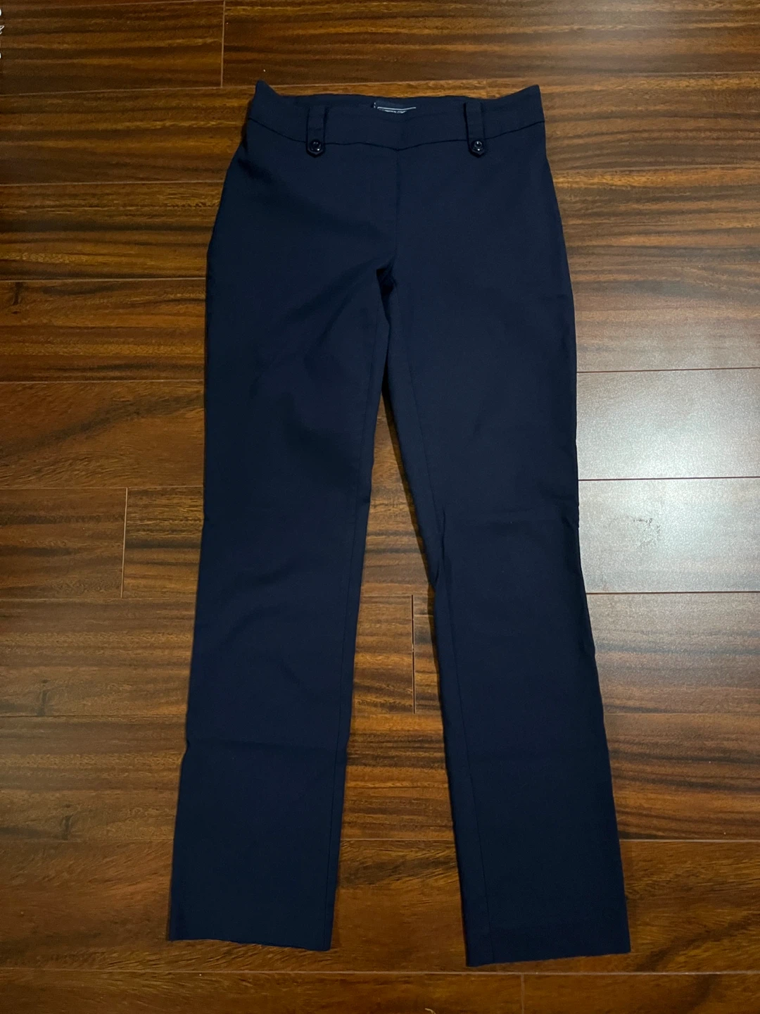 Reitmans women’s 7 pants, straight leg, navy blue