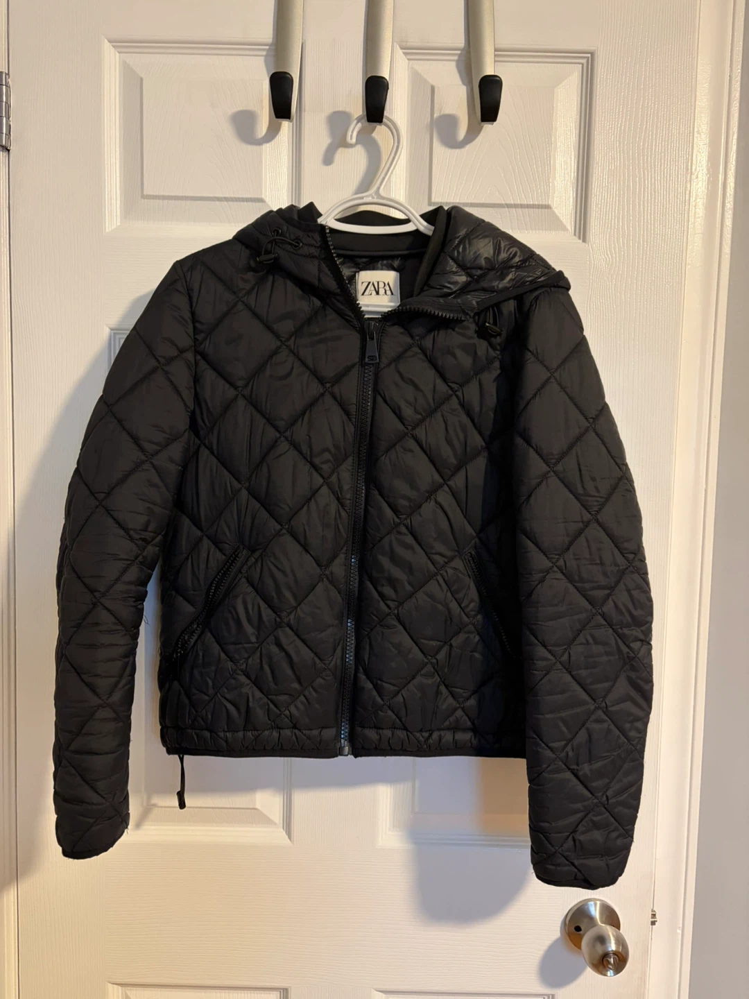 Zara Quilted Bomber Jacket with Hood - Black 🥕
