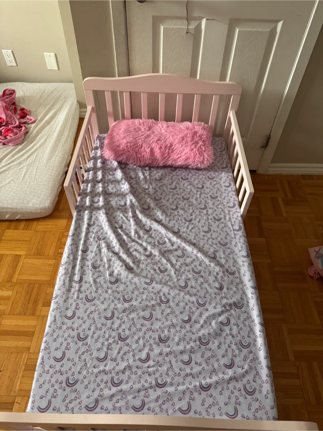 Pink Toddler Bed with Guard Rails - photo 2