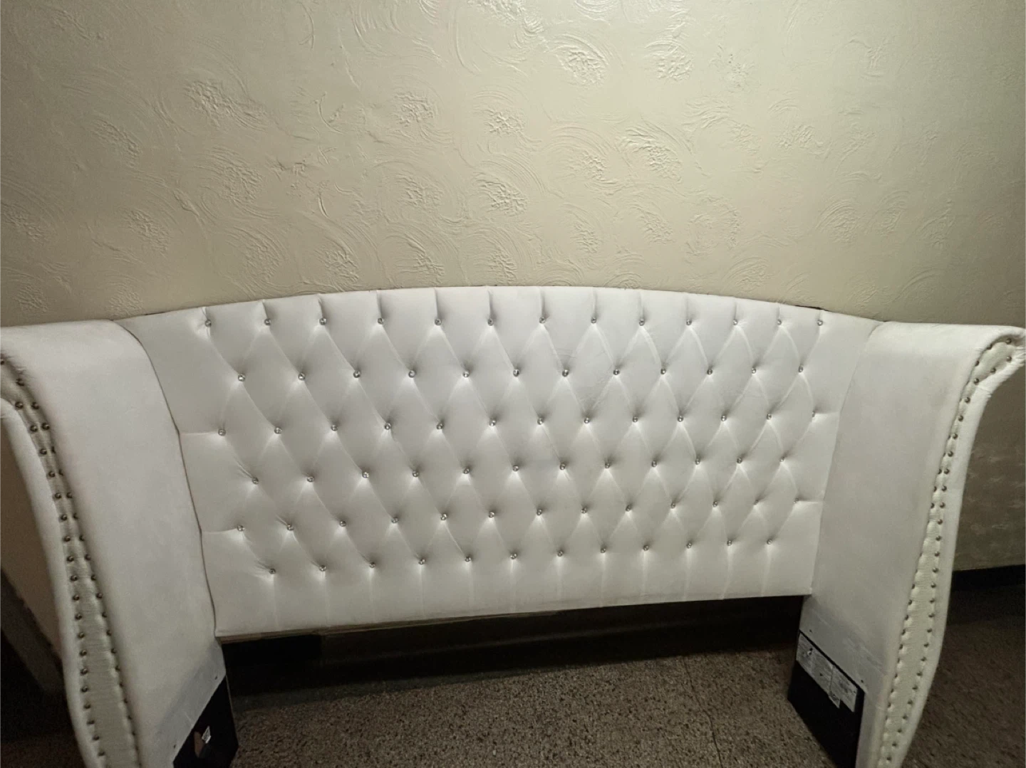 Coaster Barzini Upholstered Eastern King Headboard White