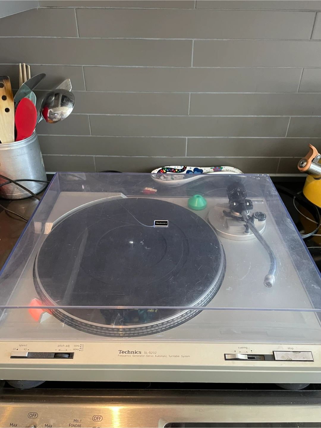 Technics SA-200 FM/AM Stereo Receiver and Technics turntable - photo 4