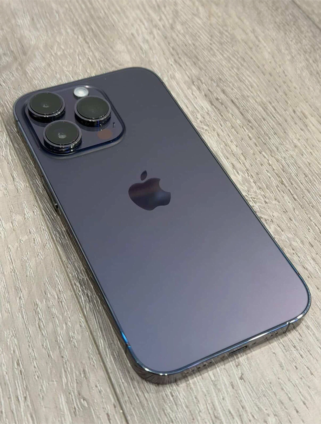 Apple iPhone 14 Pro - Deep Purple