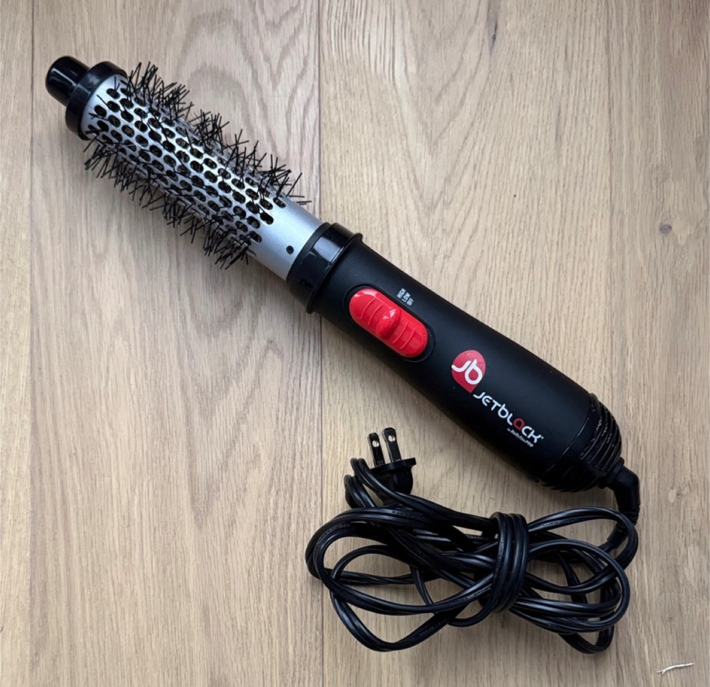 JetBlock 2-in-1 Styler & Dryer