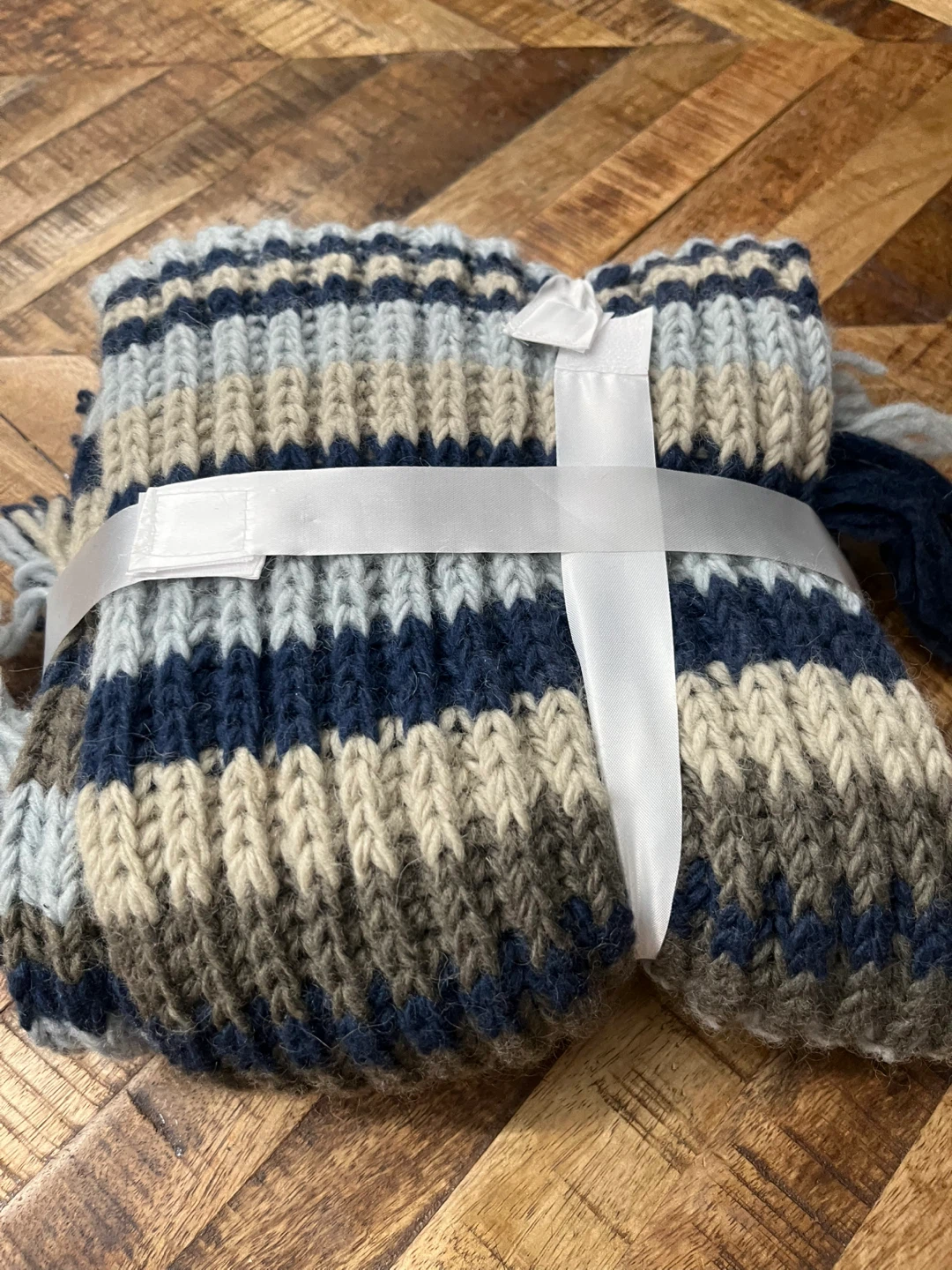 🥕Striped Knit Scarf with Tassels