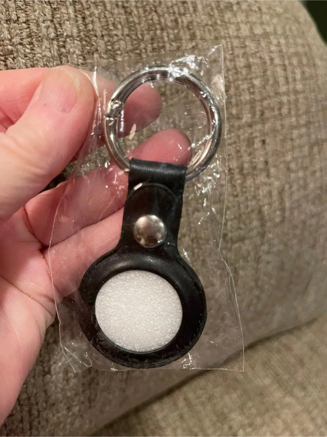 Black Leather Keychain Holder for Apple AirTag