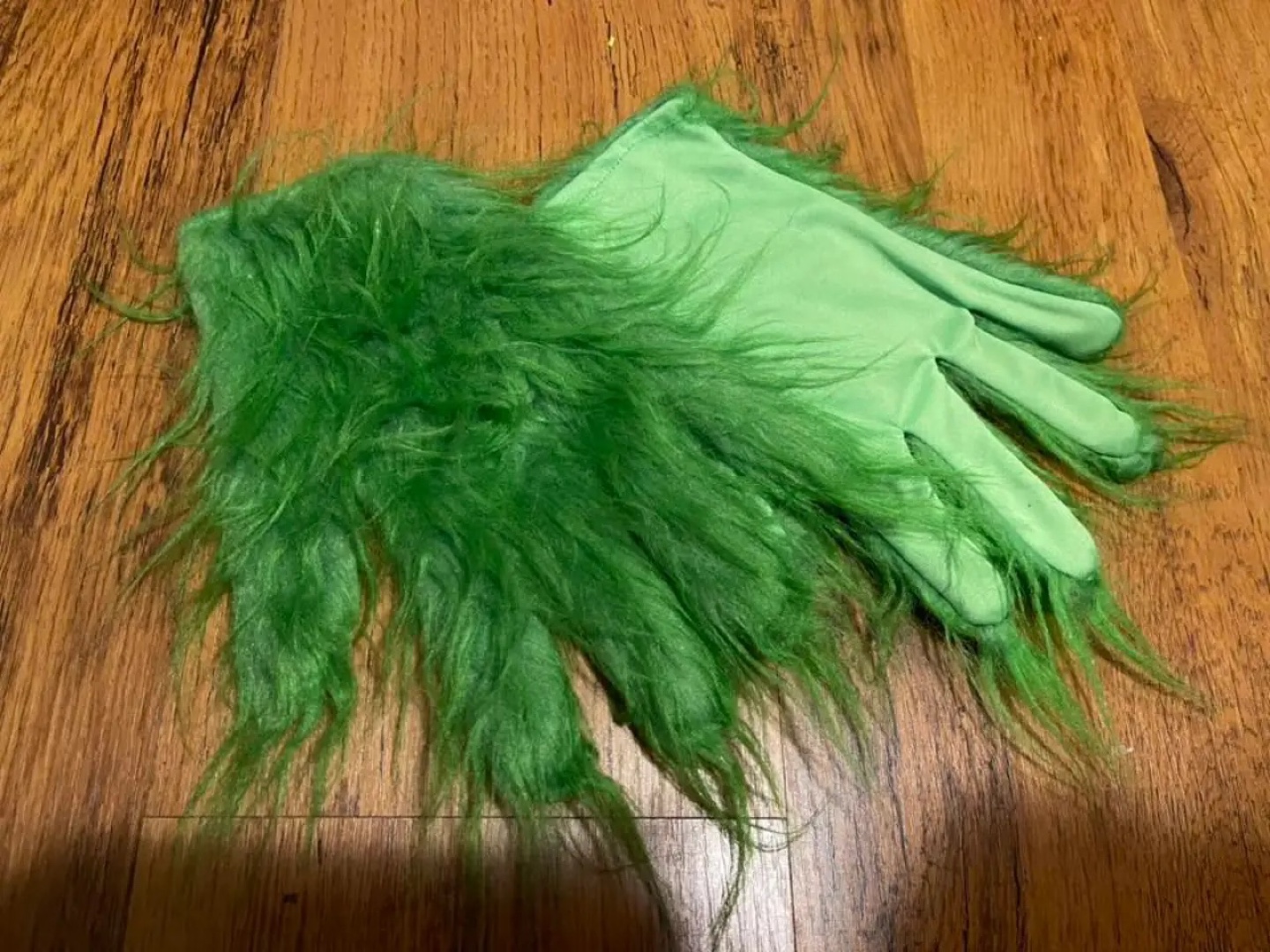 Green Fuzzy Grinch-style Gloves