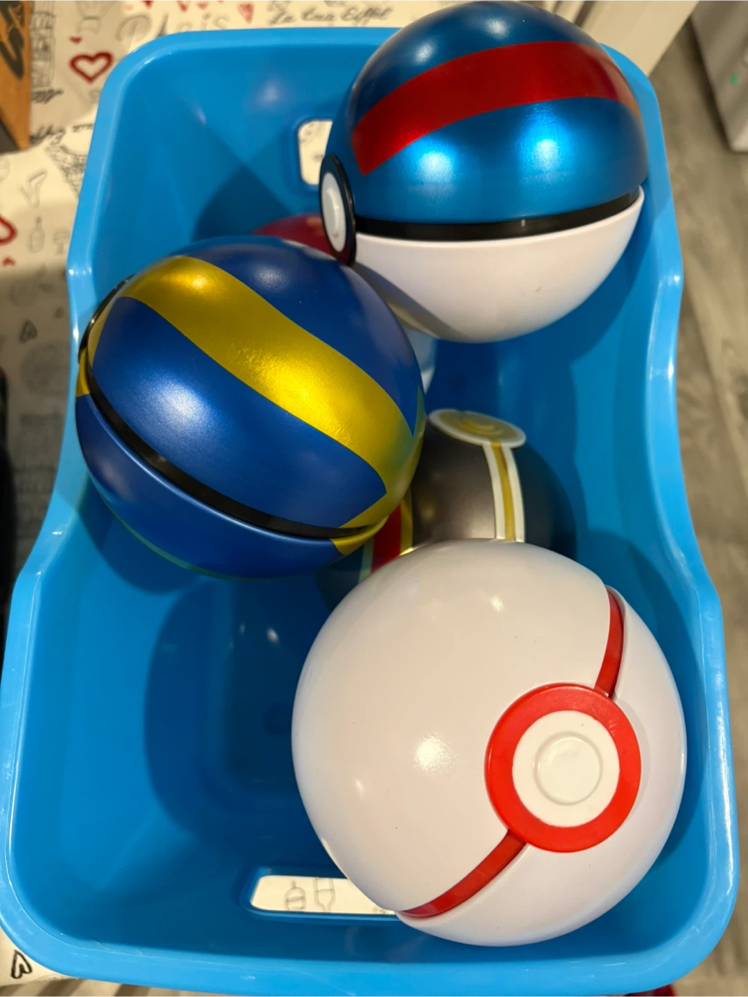 Pokeball with Pokemon Cards - photo 2