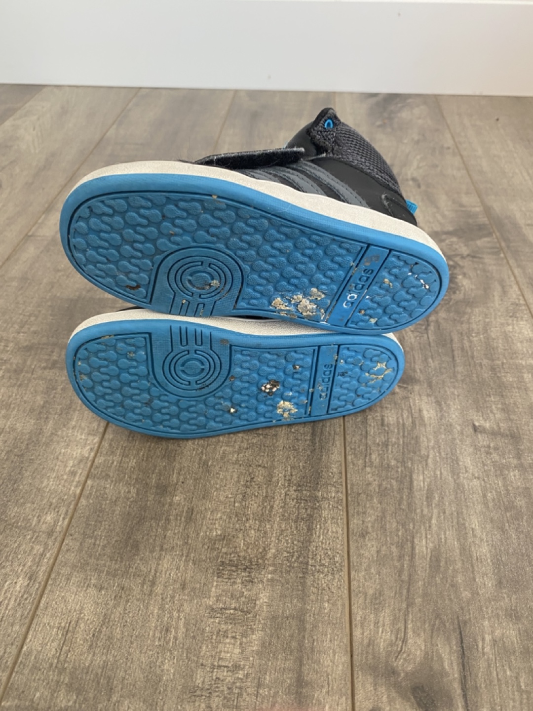 Adidas High-Top Shoes size US 8T toddler kids - photo 3