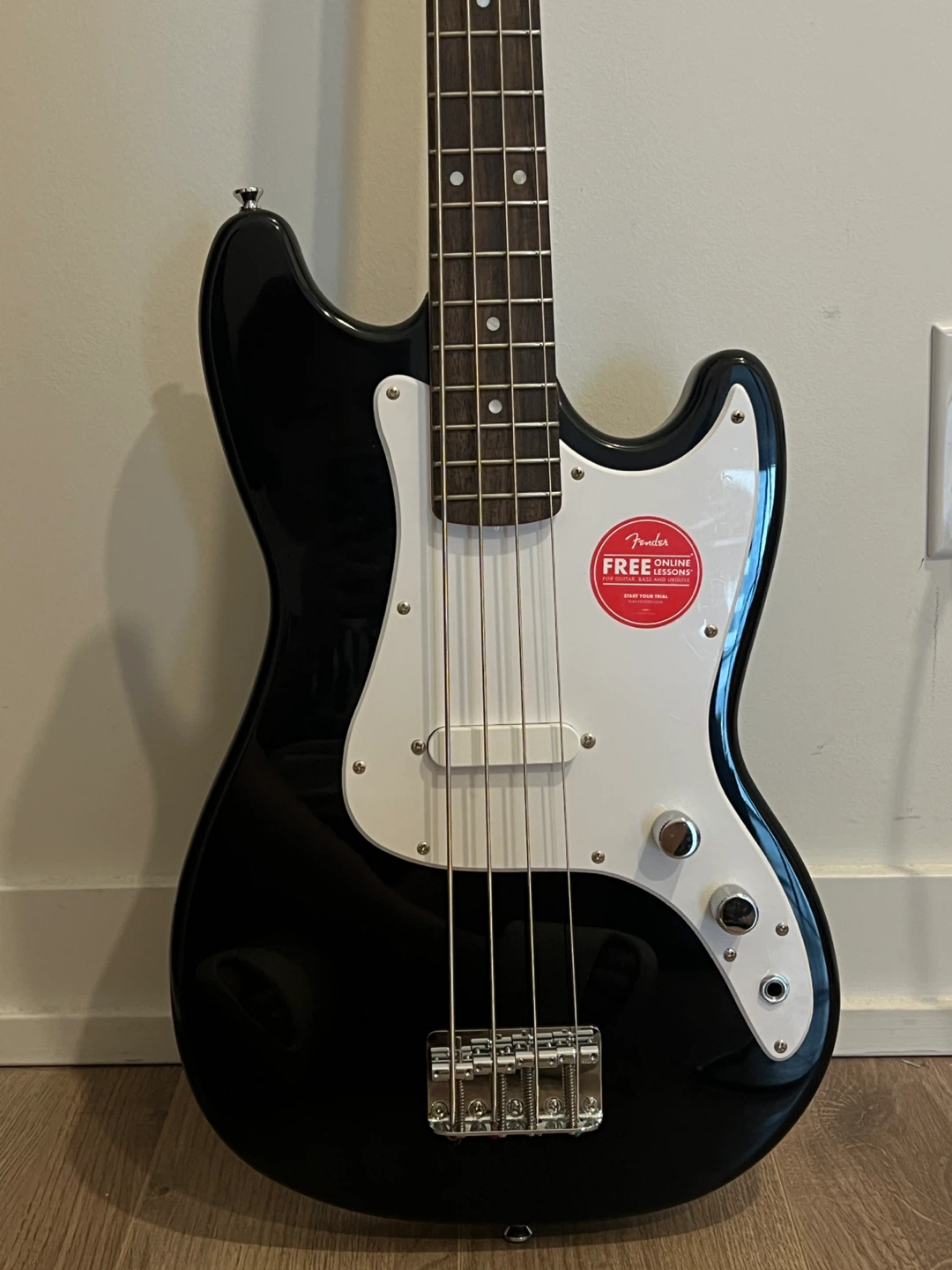 Squier Bronco Bass with Bag - Black - photo 2