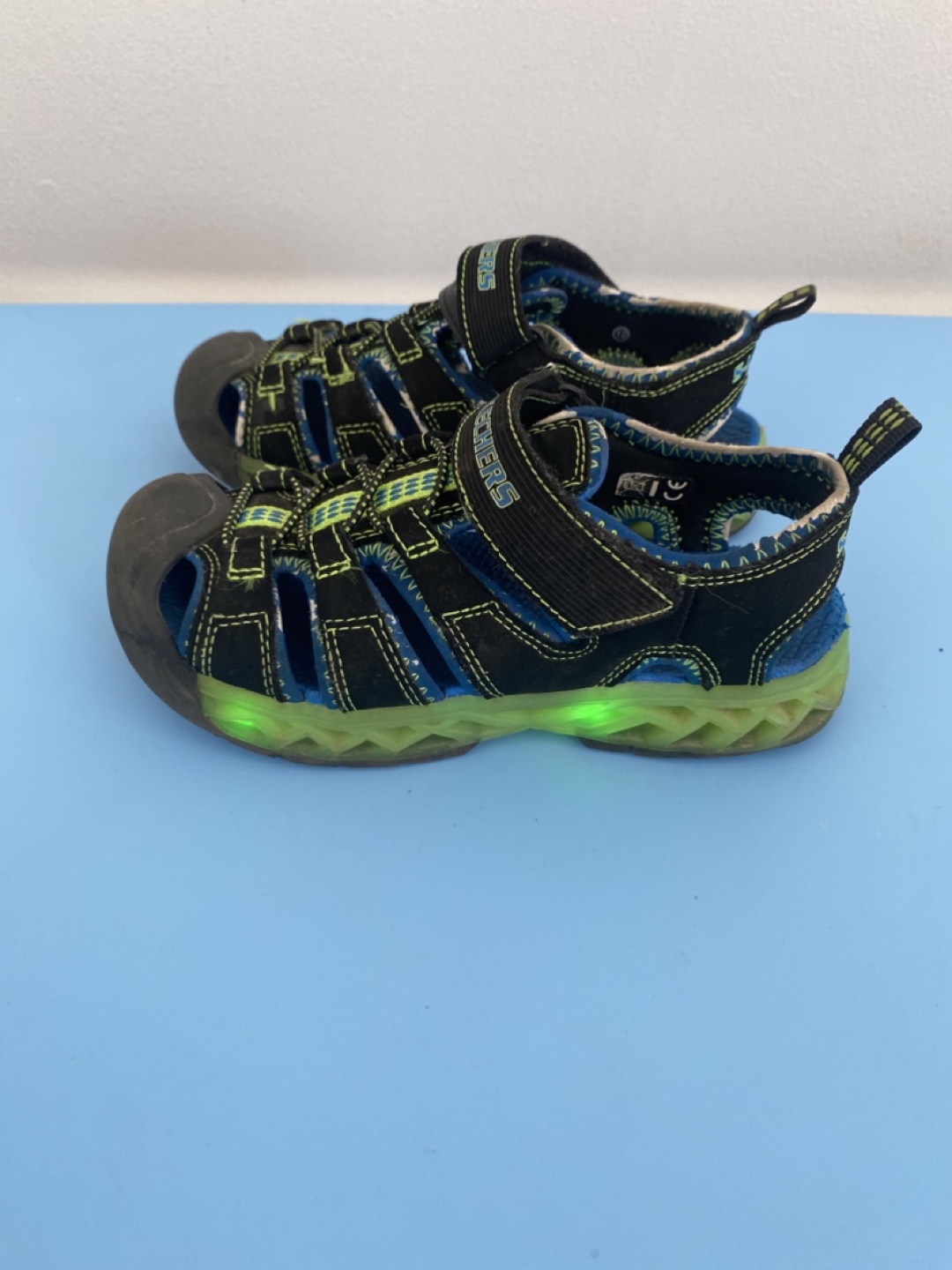 Skechers Kids Light-Up Sandals Size 12