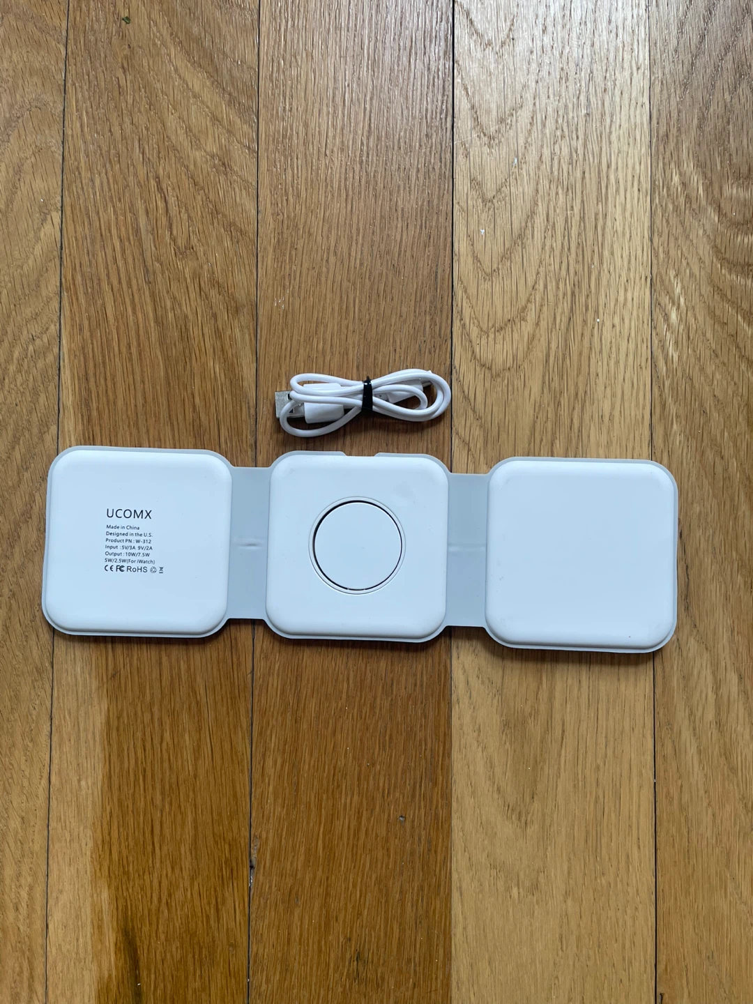 UCOMX 3-in-1 Wireless Charger - photo 4