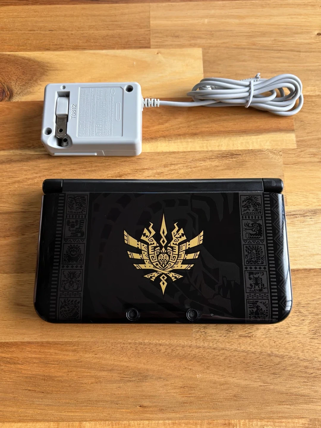 Nintendo 3DS XL Monster Hunter Edition
