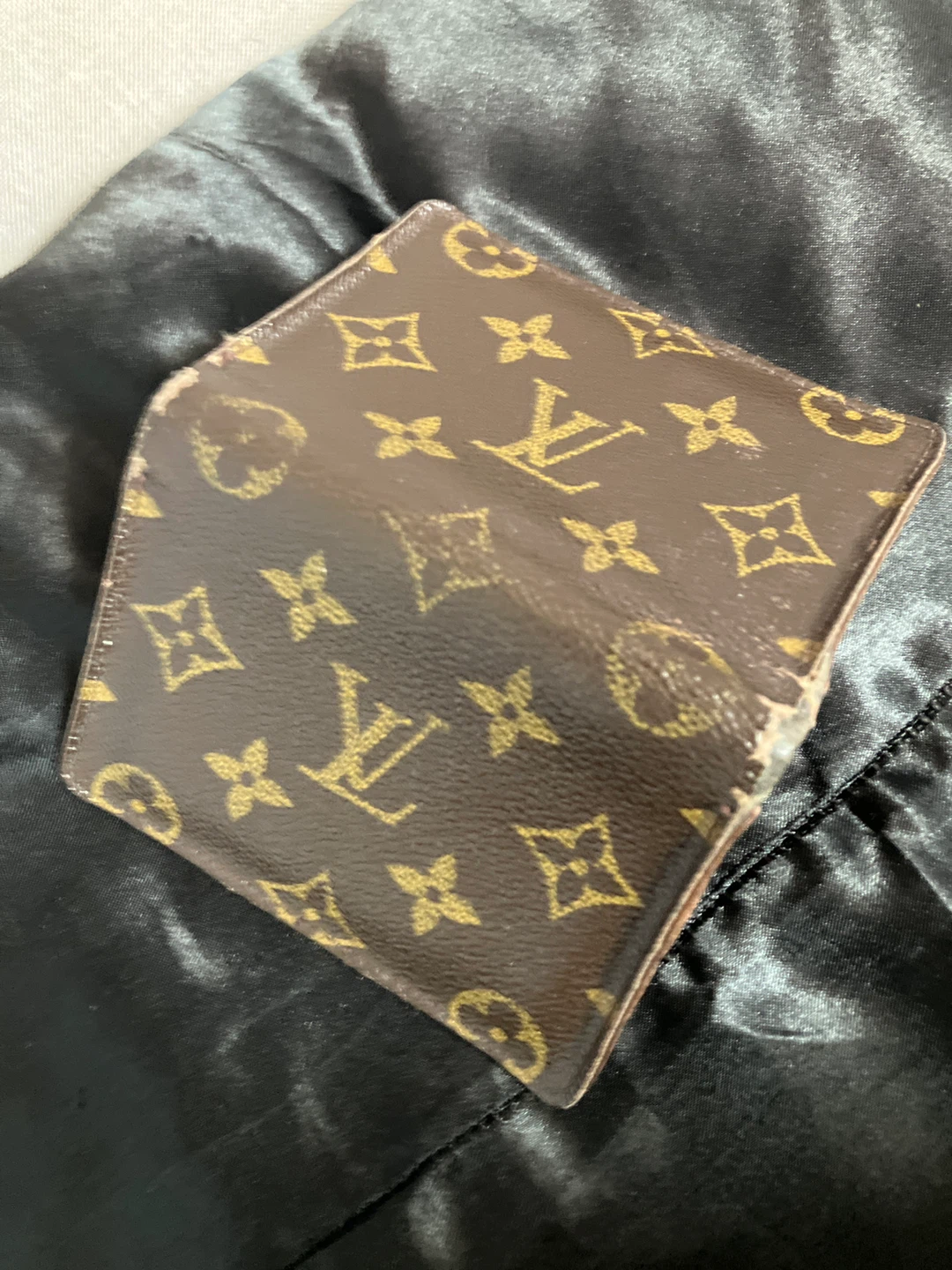 Louis Vuitton Monogram Card Holder - photo 3