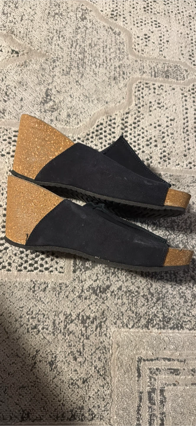 Modabella Wedge Sandals