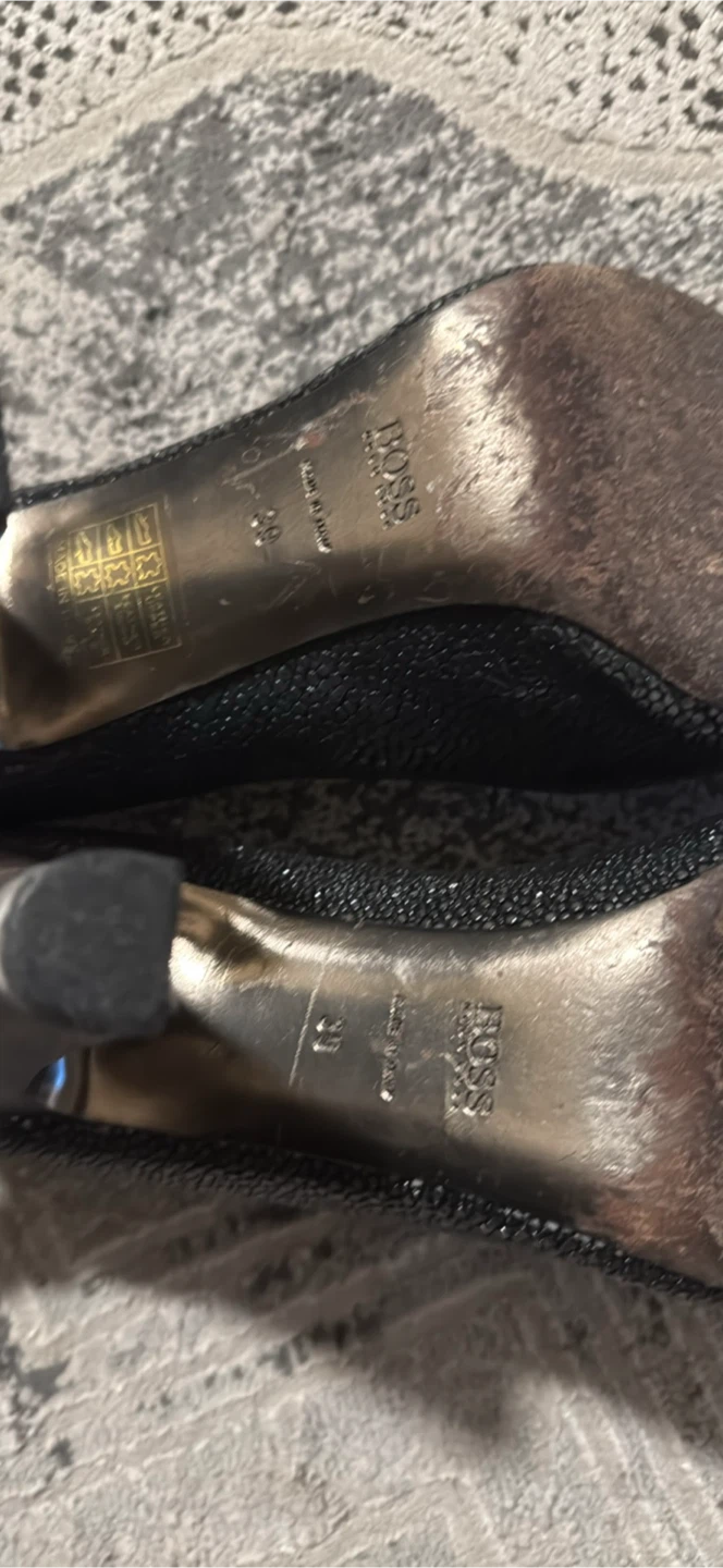 Hugo BOSS Heeled Shoes - photo 4