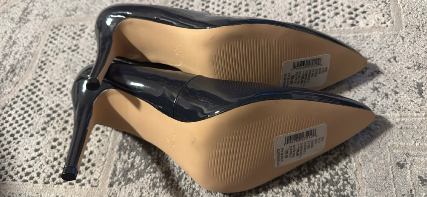 Nine West Navy Heels Size 9M - photo 2