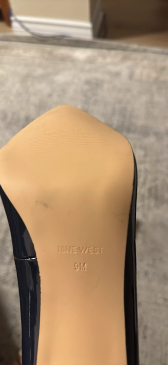 Nine West Navy Heels Size 9M - photo 4