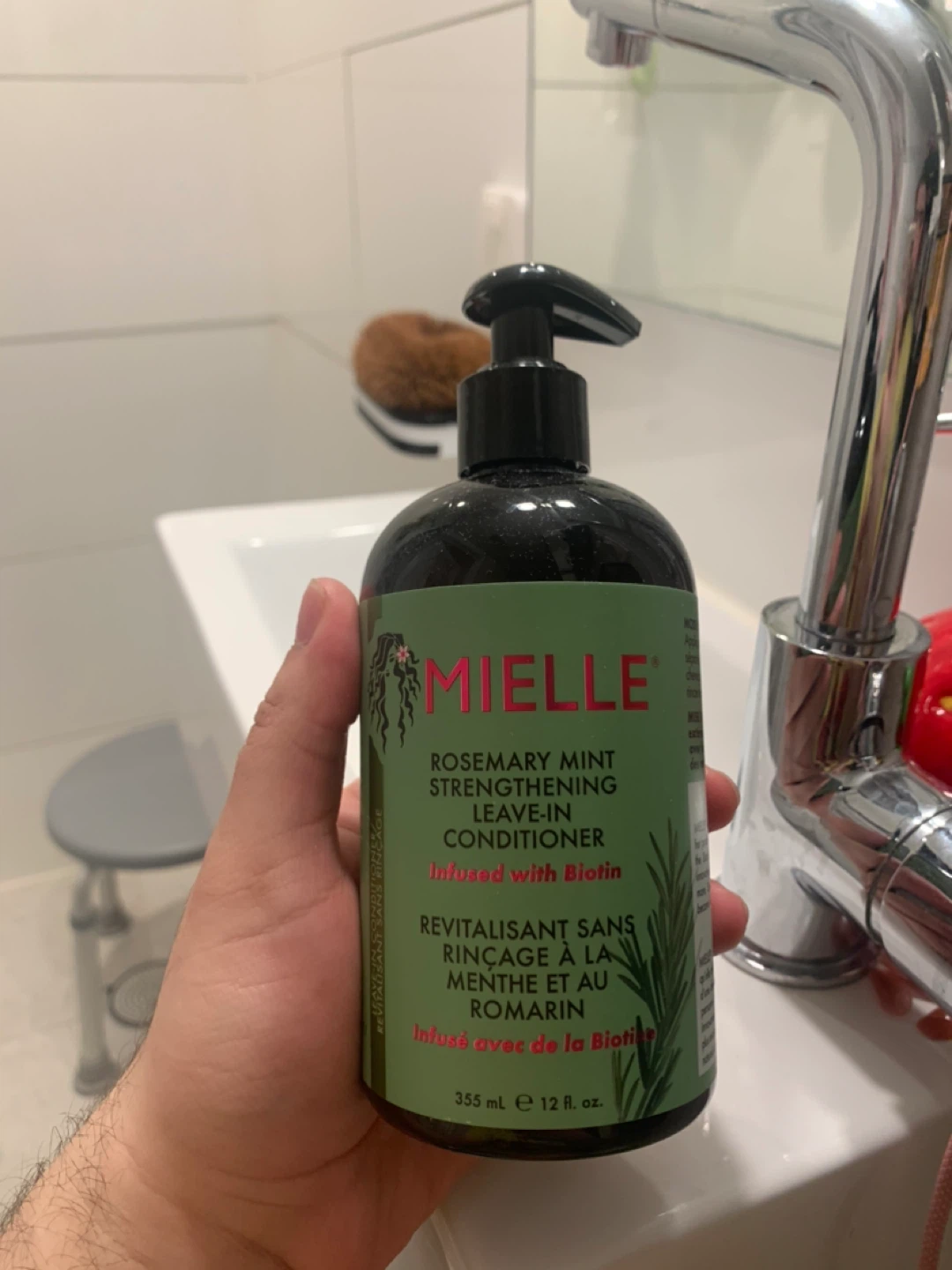 Mielle Leave-In Conditioner + OGX Nourishing Hair Oil
