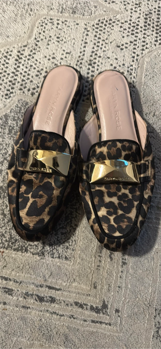 Taryn Rose Leopard Print Size 8.5