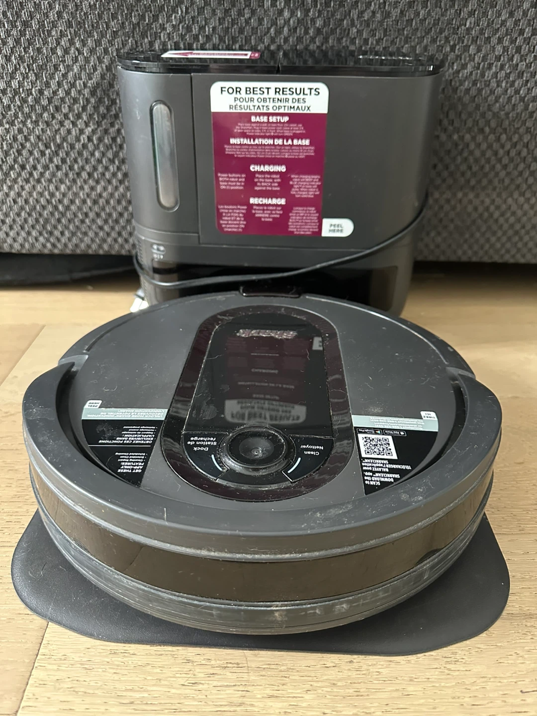 Shark Robot Vacuum - photo 2