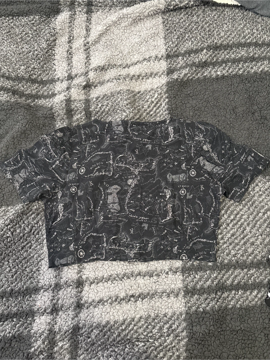 Crop Top w/ Fantasy Map Design - Size 4 - photo 2