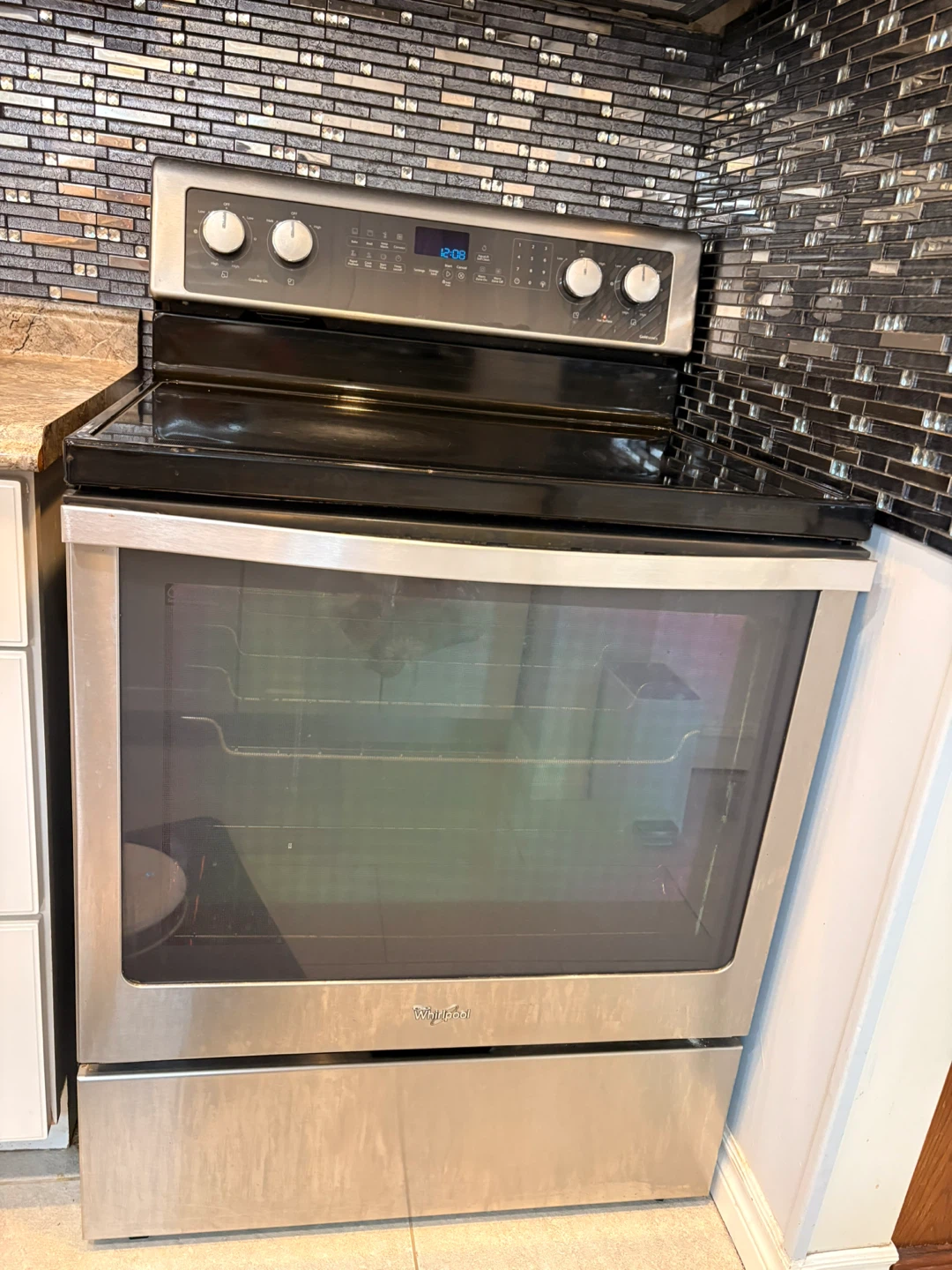 Whirlpool Electric Range with Oven