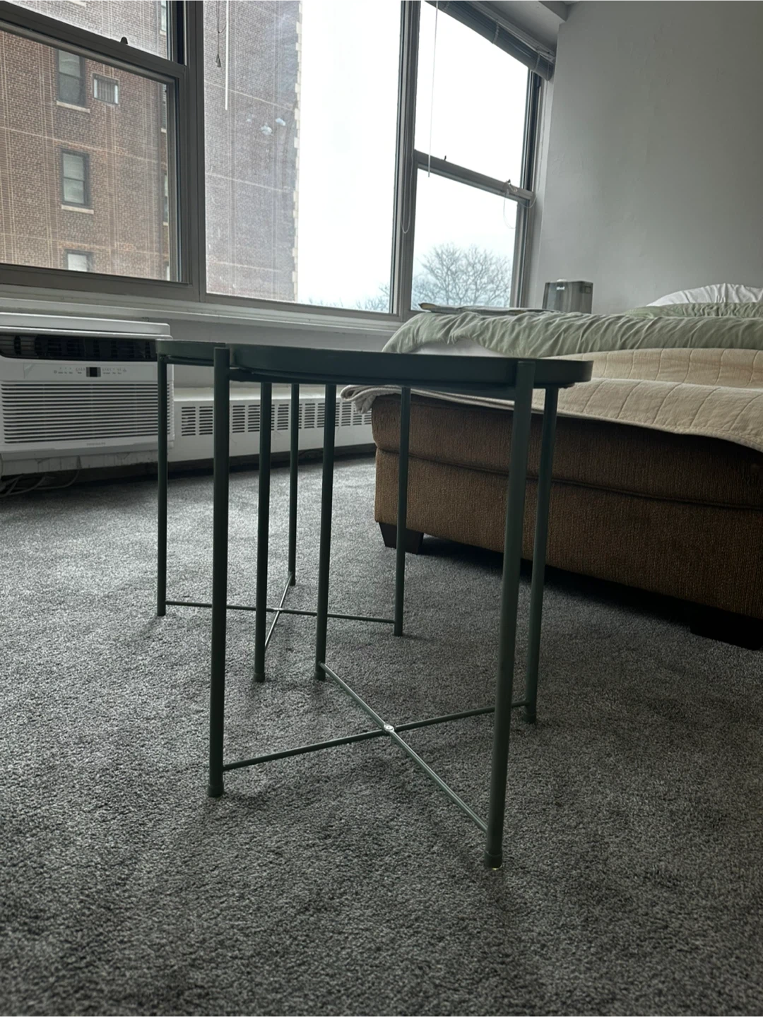 Set of 2 Green Metal Round Side Tables - photo 2