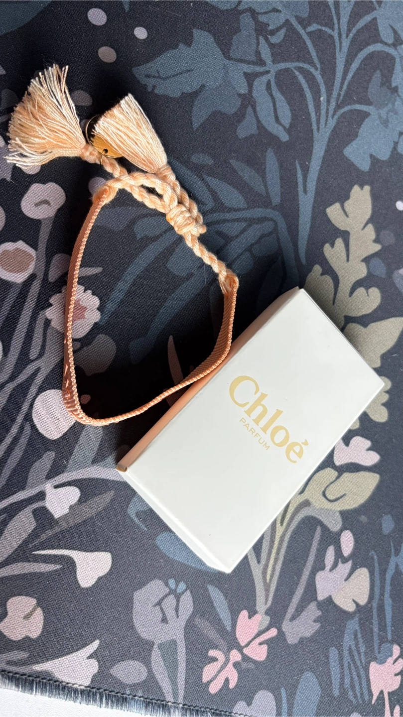 Chloé “I AM CHLOE”Parfum Peach Adjustable Bracelet (BNIB) - photo 4
