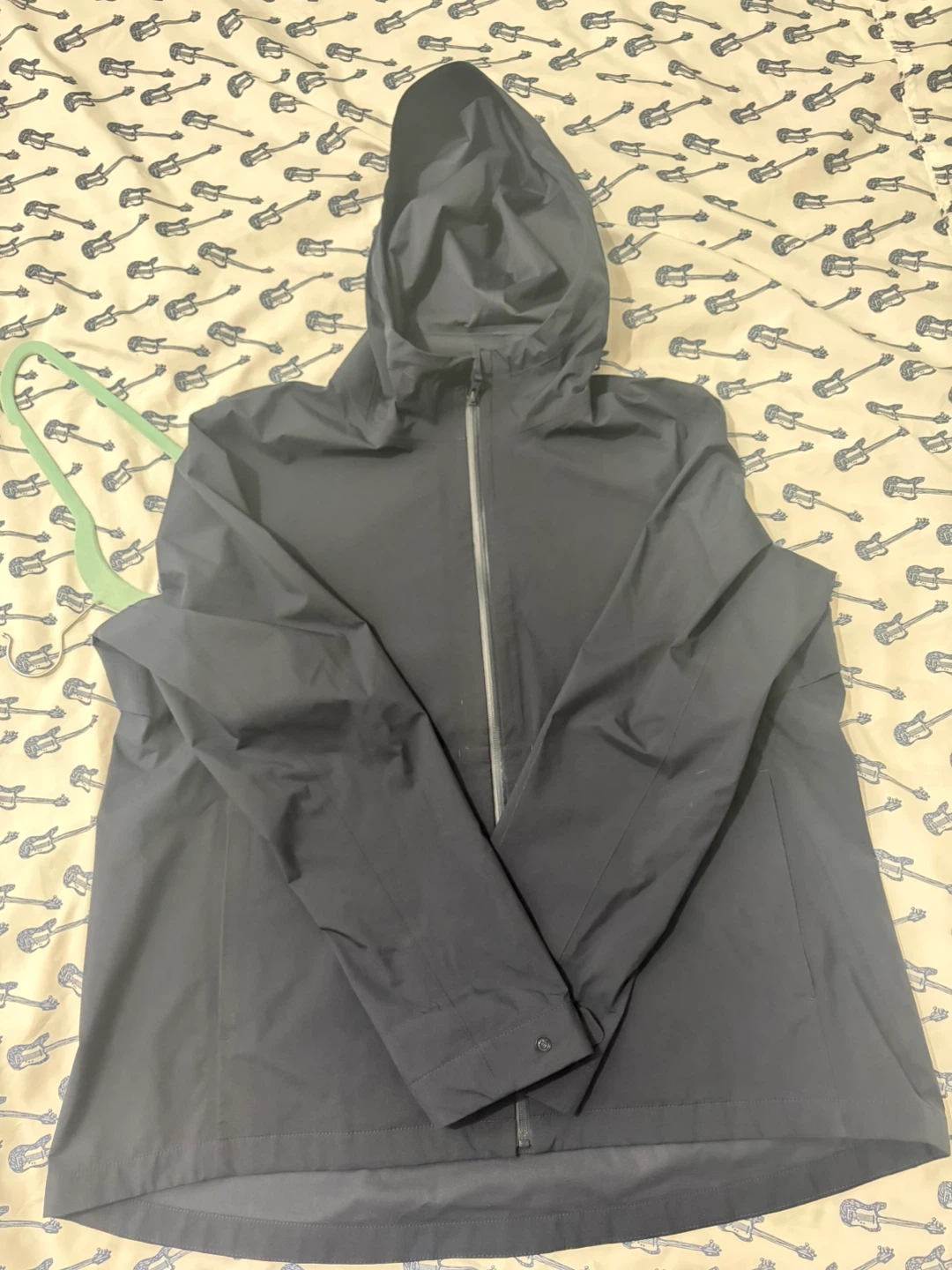 Uniqlo Navy Hooded Jacket - photo 4