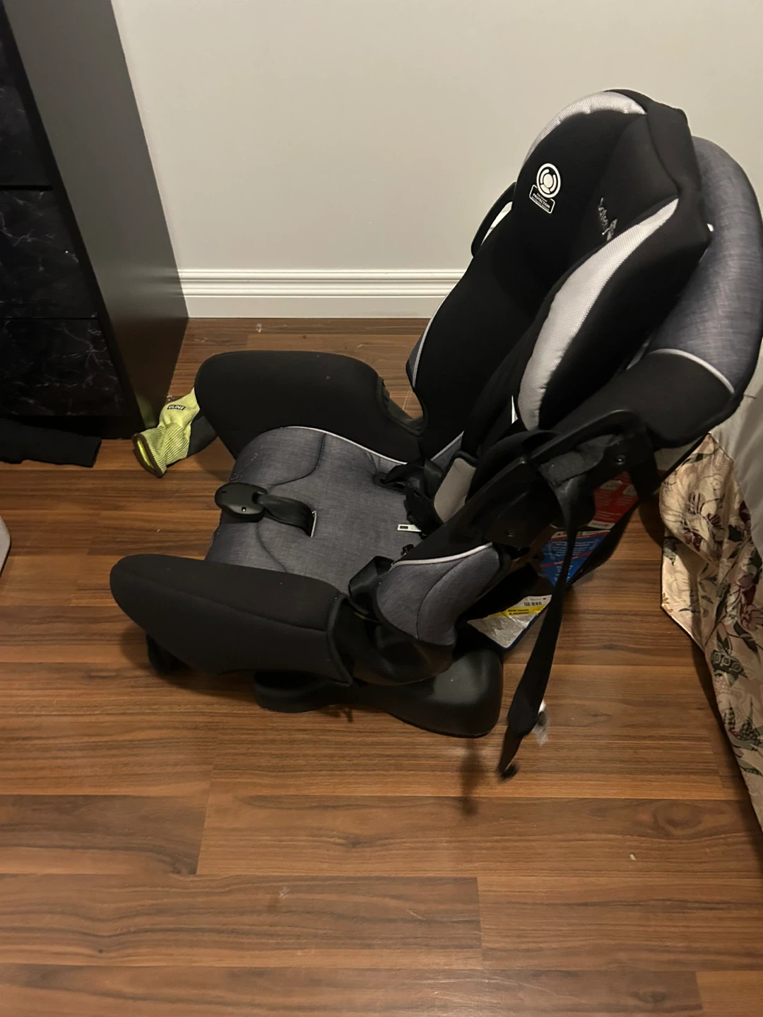 Safety 1st convertible Car Seat - photo 3