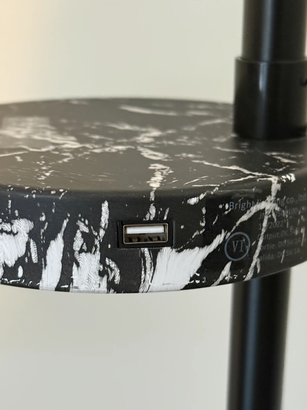 Brighting Floor Lamp with USB Charger - photo 2