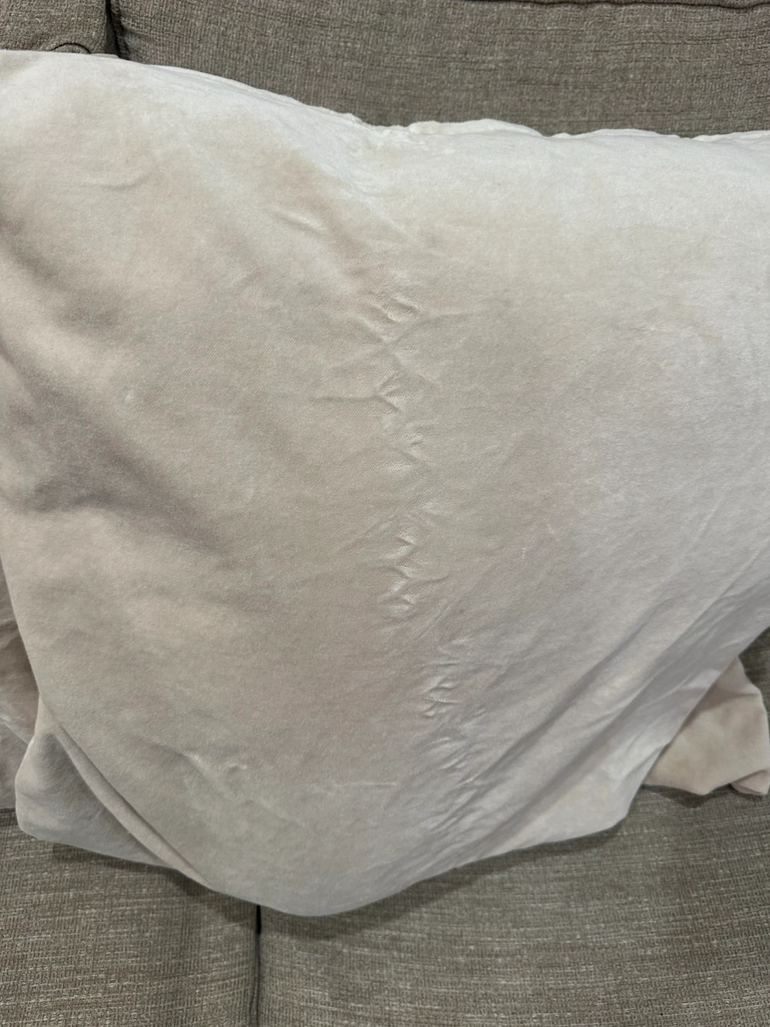 Set of Decorative Pillows - 26x26 - photo 2