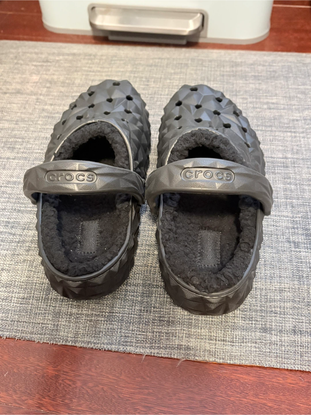 Crocs Lined Clog Shoes - Black - Size 7 - photo 2