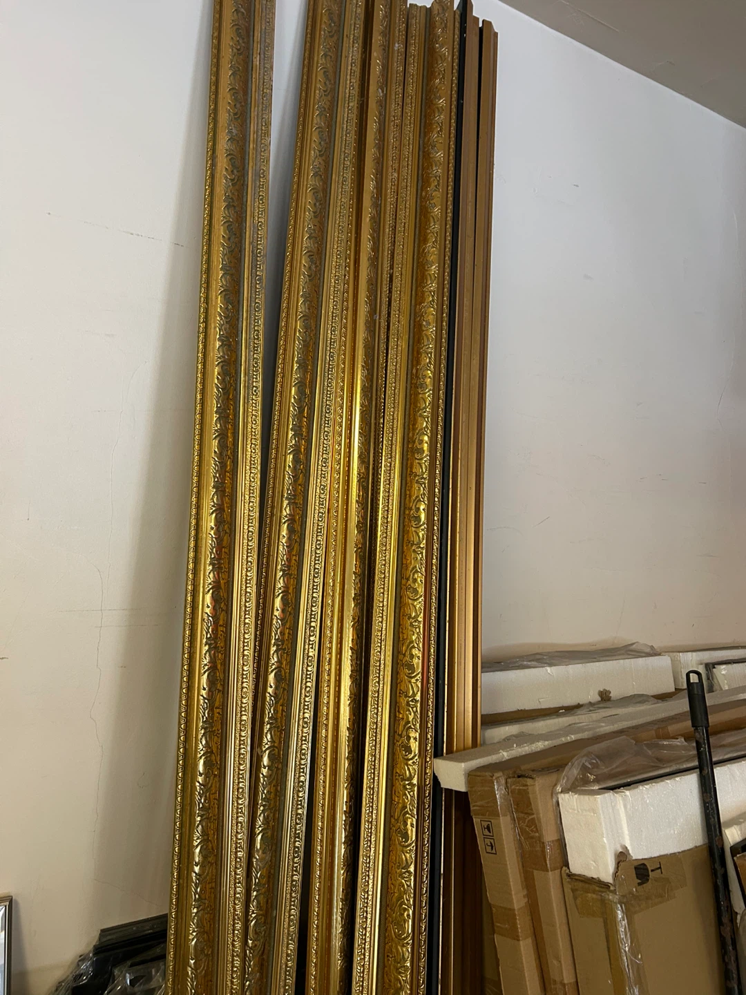 Set of 6 Ornate Gold Picture Frame Moulding Pieces - photo 3