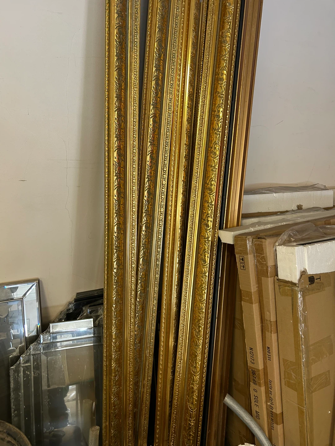 Set of 6 Ornate Gold Picture Frame Moulding Pieces